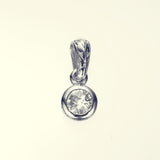 Jeweled Ivy Round Pendant : L (White CZ)-ZOCALO.JAPAN