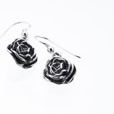 Rose Hook Earring : (L)-ZOCALO.JAPAN