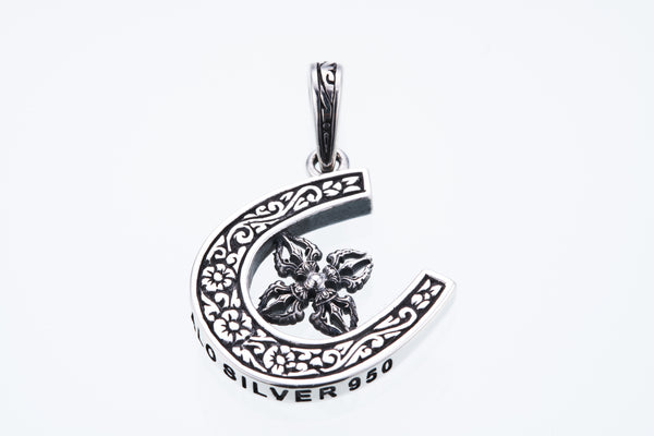 Horse Shoe with Double Dorje : Necklace Chain Set