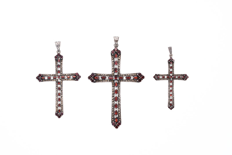 Marcasite Cross Pendant : M (Garnet)-ZOCALO.JAPAN