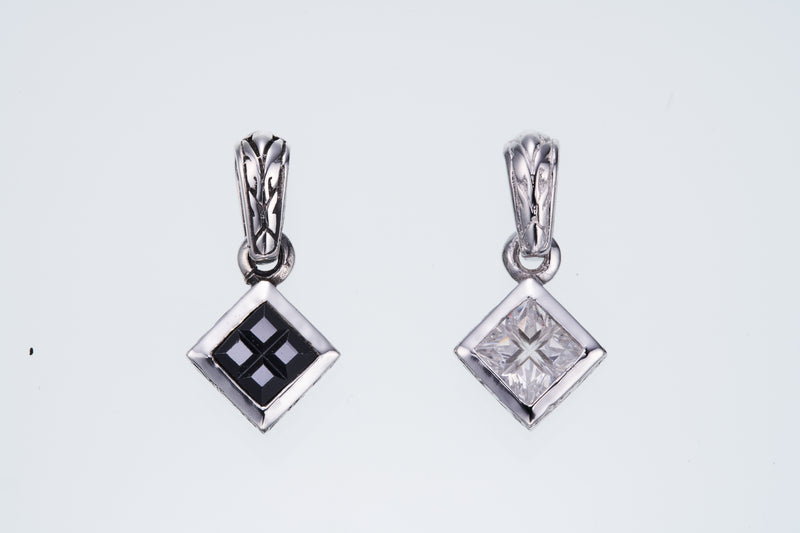 Jeweled Ivy Square Pendant : L (White CZ)-ZOCALO.JAPAN