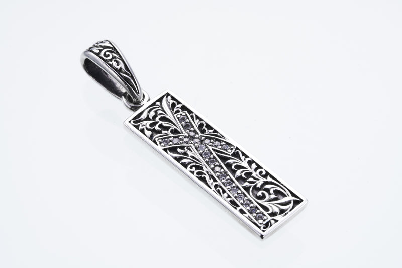 Ivy Cross Pendant : (White CZ)-ZOCALO.JAPAN
