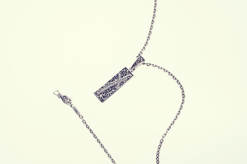 Ivy Cross Pendant : (White CZ)-ZOCALO.JAPAN