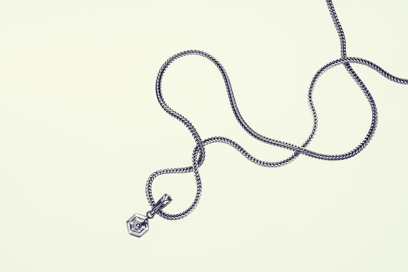 Jeweled Ivy Hexagon Pendant : (White CZ)-ZOCALO.JAPAN