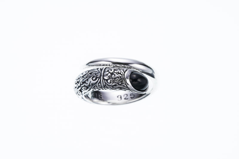 Ivy Spiral Ring Oval : Black Star-ZOCALO.JAPAN