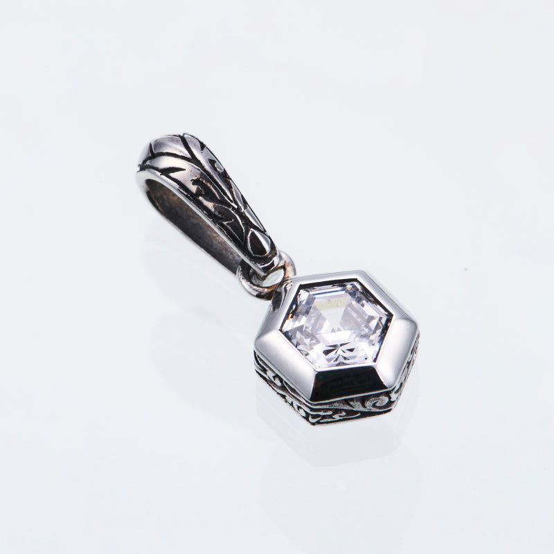Jeweled Ivy Hexagon Pendant : (White CZ)-ZOCALO.JAPAN