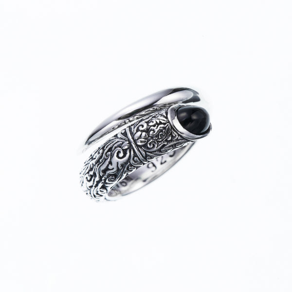 Ivy Spiral Ring Oval : Black Star-ZOCALO.JAPAN